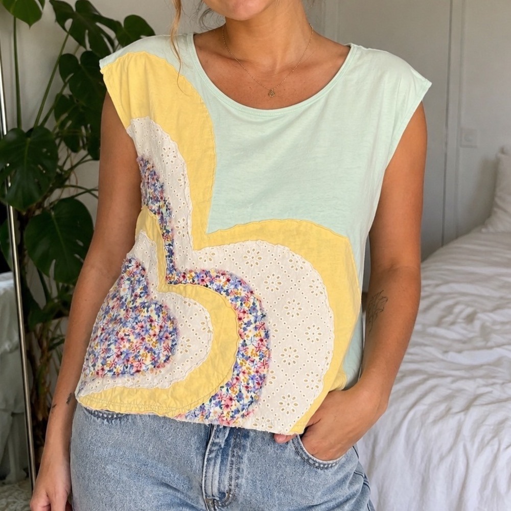 Oli & Hali Boho Heart Patch Eyelet Floral Mint Green Top Small cottagecore